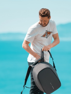 Logotrade Werbeartikel das Foto: Bobby Hero Small Anti-Diebstahl-Rucksack