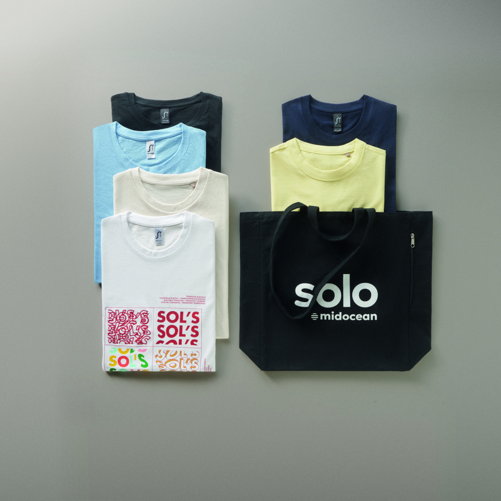 Logotrade Werbegeschenke das Foto: Das SOL'S-T-Shirt-Musterpaket.