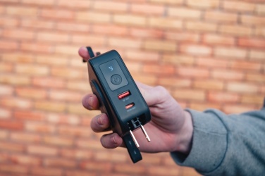 Logo trade promotional giveaway photo of: Urban Vitamin Saratoga 5 in 1 universal charger