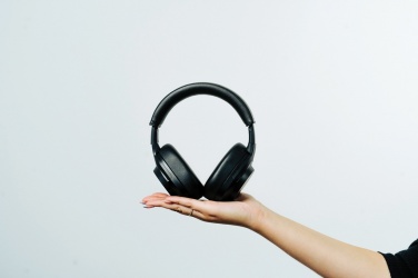 Logo trade promotional gifts picture of: Irvine RCS recycled and repairable ANC wireless headphone