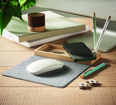 Logo trade promotional giveaways picture of: Wireless charger in bamboo 15W