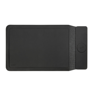 Logotrade corporate gift image of: Swiss Peak 15W magnetic charging laptop sleeve 14-15,6"