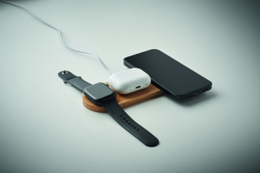 Logo trade promotional giveaways image of: 3 in 1 15W wireless charger