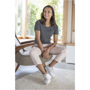 Logotrade firmakingituse foto: Herose lühikeste varrukatega naiste T-särk