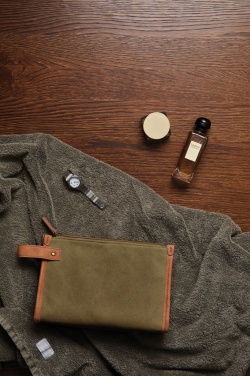 Logotrade reklaamkingi foto: VINGA Bosler GRS taaskasutatud lõuendist tualett-tarvete kott