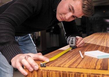 Logo trade ärikingid foto: Karabiiniga mõõdulint