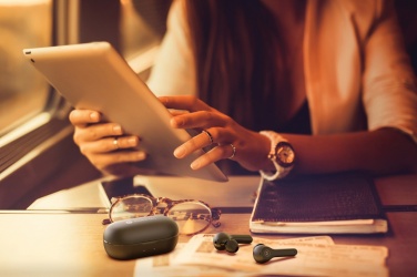 Logotrade meene foto: Motorola IPX5 TWS MOTO nupud 85