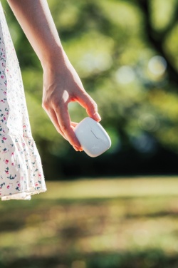 Logotrade firmakingid pilt: RCS taaskasutatud plastist Liberty Pro juhtmevabad kõrvaklapid