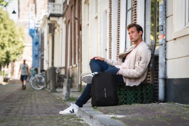 Logotrade ärikingi foto: Bobby Pehme vargusevastane seljakott