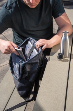 Logo trade reklaamkingituse pilt: 900D hõlpsasti ligipääsetav 15,6-tolline PVC-vaba sülearvuti seljakott