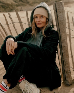 Logotrade meened pilt: Iqoniq Torres taaskasutatud puuvillast kapuutsiga pusa