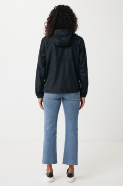 Logo trade reklaamkingitused foto: Iqoniq Logani taaskasutatud polüestrist tuulejope