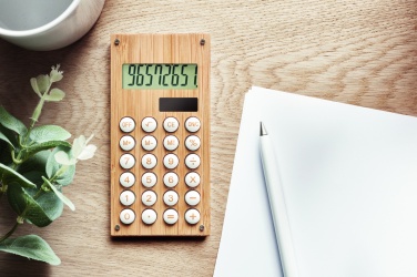 Logo trade firmakingid foto: 8-kohaline bambusest kalkulaator