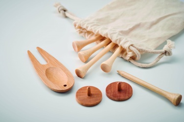 Logo trade meened foto: Golfitarvikute komplekt kotis