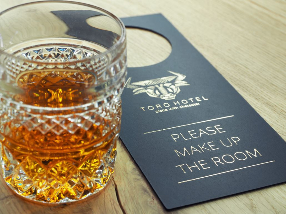 Logo trade reklaamkingituse pilt: Hotelli ukskaart 1007094