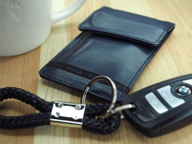 Logotrade firmakingitused pilt: Raadiolaineid blokeeriv võtmetasku 1222119