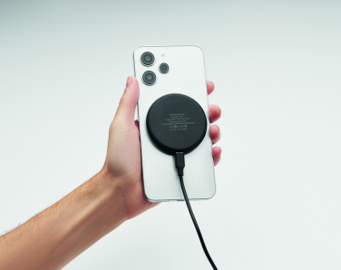 Logo trade ärikingid foto: WERLIES 3-ühes juhtmevaba laadija 15W