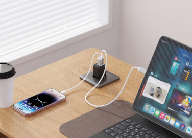 Logo trade reklaamkingi pilt: Urban Vitamin Monterey RCS taaskasutatud plastist laadija