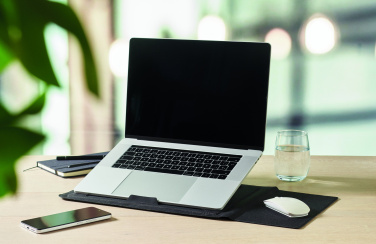 Logo trade reklaamkingituse pilt: PRACTIC 16-tolline vildist sülearvutitasku