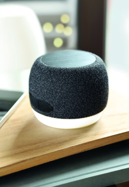 Logo trade reklaamkingi pilt: 15W juhtmevaba laadijaga kõlar LISTOO+