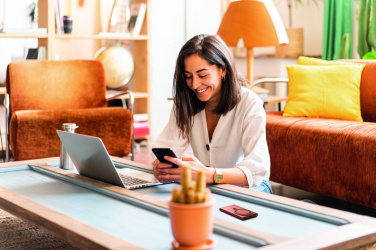 Logotrade firmakingid pilt: PAWTT juhtmeta laadija akupank