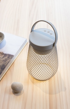 Logotrade mainostuote tuotekuva: Aurora USB-ladattava pöytävalaisin RCS kierrätysmuovista