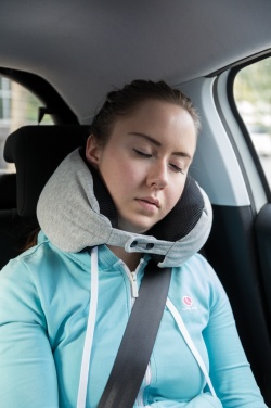 Logotrade liikelahja mainoslahja kuva: Deluxe-matkatyyny, sis. Mikrohelmiä