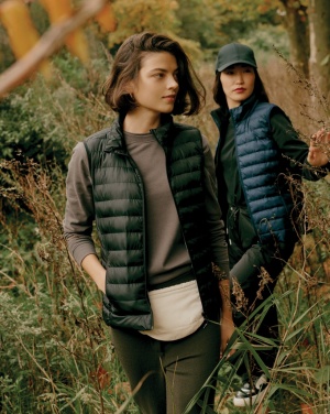 Logo trade liikelahjat mainoslahjat kuva: Iqoniq Meru naisten liivi kierrätetystä polyesteristä