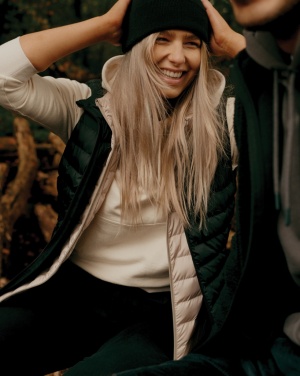 Logotrade mainostuotet kuva: Iqoniq Meru naisten liivi kierrätetystä polyesteristä