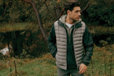 Logo trade mainostuote kuva: Iqoniq Logan kevyt takki kierrätyspolyesteristä