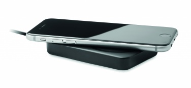 Logotrade mainoslahja ja liikelahja kuva: Magneettinen langaton laturi 15W, 5000 mAh