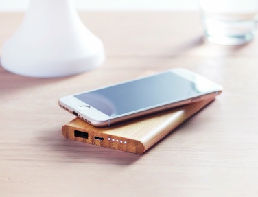 Logotrade mainostuote tuotekuva: Bambu varavirtalähde 6000mAh ARENA