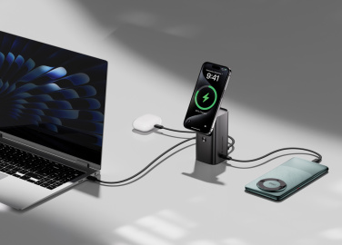 Logotrade mainostuote tuotekuva: Urban Vitamin Sunnyvale 100 W 15 000 mAh virtapankki