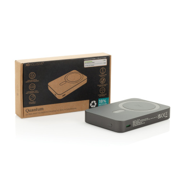 Logotrade mainostuotet kuva: Quantum ultra-nopea 10 000 mAh magneettinen 25 W powerbank.