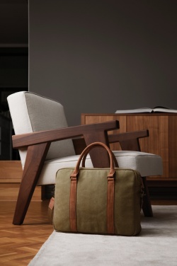 Logotrade ziemassvētku dāvanas foto: VINGA Bosler RCS pārstrādāta audekla datora soma