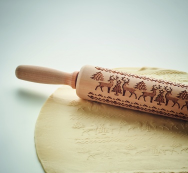 Logotrade ziemassvētku dāvanas foto: Ziemassvētku konditorejas koka velmēšana