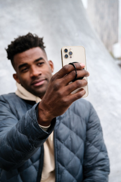 Logotrade ziemassvētku dāvanas foto: Terra Magnetic RCS rplastmasas magnētiskais tālruņa turētājs ar gredzenu