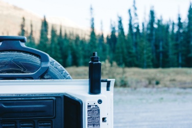 Лого трейд бизнес-подарки фото: Бутылка для воды из переработанного полипропилена с ручкой, сертифицированная RCS