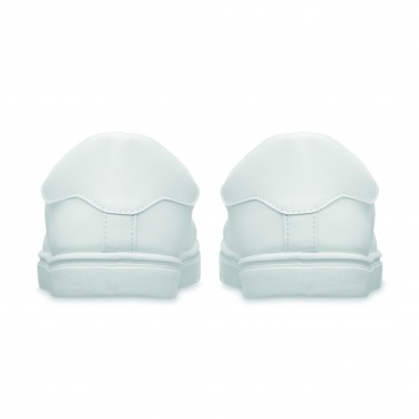 Лого трейд pекламные cувениры фото: Кроссовки