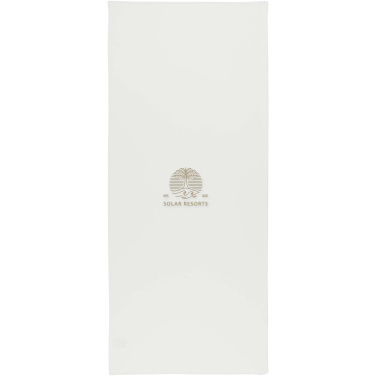 Логотрейд pекламные продукты картинка: Lucas спортивное полотенце из переработанного РЕТ-пластика 30х80 см