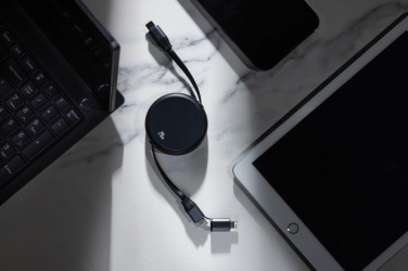 Лого трейд pекламные продукты фото: Втягивающийся кабель Terra RCS 2-в-1 из переработанного алюминия мощностью 240 Вт