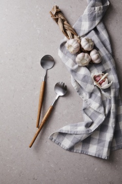 Logotrade profilreklam bild: VINGA Retro serveringsbestick