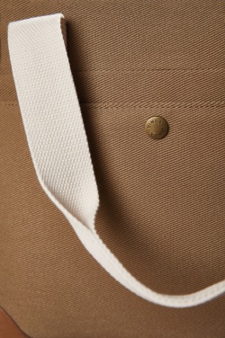 Logotrade reklamprodukter bild: VINGA Sloane RPET kylväska