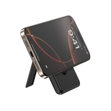 Logotrade presentreklam bild: Urban Vitamin Redwood 5in1 5000mah 20WPD magnetisk powerbank